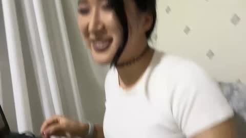 Snapshot of niravoid chatting on 09.13.25 niravoid online show from 09.13.25