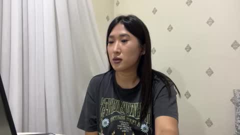 Snapshot of niravoid chatting on 09.14.25 niravoid online show from 09.14.25