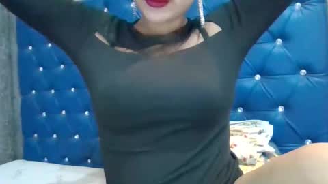 Nishu online show from 11.18.25