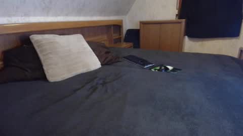 Snapshot of nixan85 chatting on 01.12.26 nixan85 online show from 01.12.26