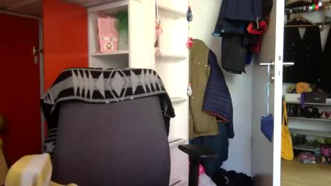 Snapshot of nixomuc chatting on 02.21.25 nixomuc online show from 02.21.25