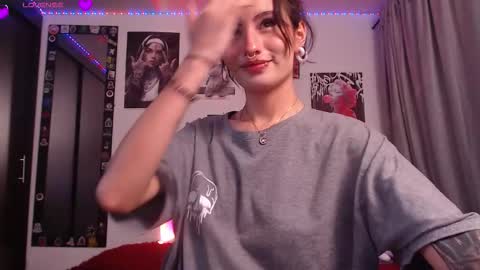Snapshot of nixxie_ chatting on 09.12.25 Nixxie  online show from 09.12.25