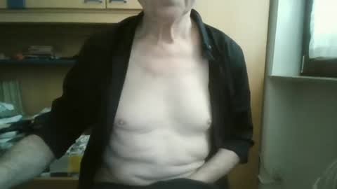Snapshot of nkdyy chatting on 04.28.26 nkdyy online show from 04.28.26