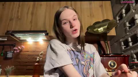 Snapshot of nloraaa chatting on 01.11.26 Tears Lora online show from 01.11.26