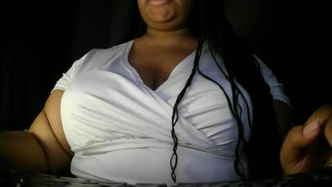 Snapshot of nmorathegoddess chatting on 01.19.26 NMora the Goddess online show from 01.19.26