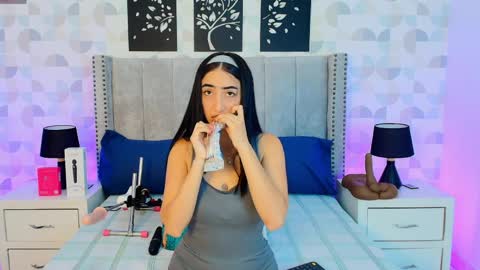 NATHALIA MORENO online show from 04.01.26