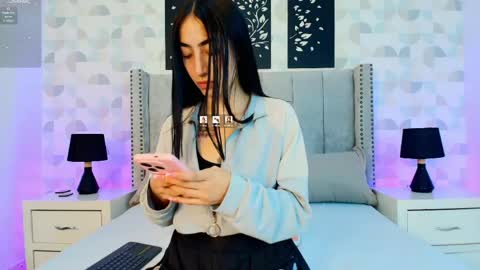 NATHALIA MORENO online show from 04.28.26