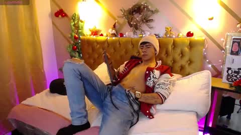 noaah77 online show from 12.30.24