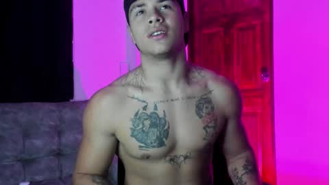 Snapshot of noah_223 chatting on 12.20.25 noah_223 online show from 12.20.25