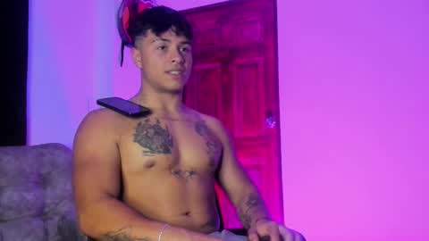 Snapshot of noah_223 chatting on 12.23.25 noah_223 online show from 12.23.25