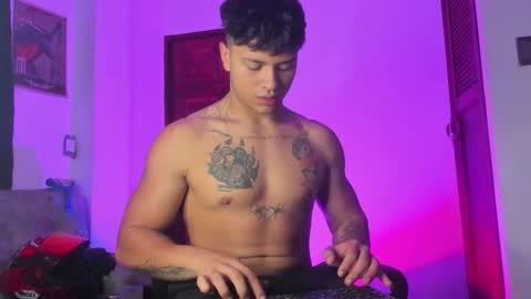 Snapshot of noah_223 chatting on 02.13.26 noah_223 online show from 02.13.26