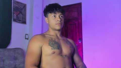 Snapshot of noah_223 chatting on 03.25.26 noah_223 online show from 03.25.26