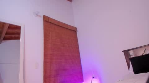 Sara  online show from 11.20.25