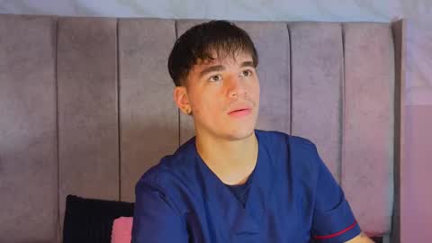 Snapshot of noah_coleman__ chatting on 02.19.25 NOAH  online show from 02.19.25