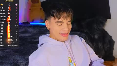Snapshot of noah_coleman__ chatting on 10.18.25 NOAH  online show from 10.18.25