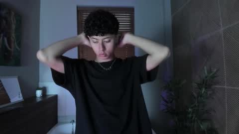 noah_dupont_ online show from 10.04.25