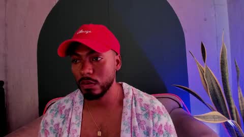 Snapshot of noah_jones__ chatting on 01.19.25 Noah online show from 01.19.25