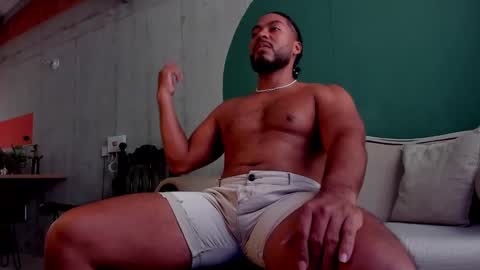 Snapshot of noah_jones__ chatting on 09.20.25 Noah online show from 09.20.25