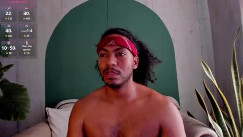 Snapshot of noah_jones__ chatting on 12.04.25 Noah online show from 12.04.25