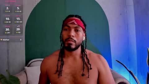 Snapshot of noah_jones__ chatting on 02.09.26 Noah online show from 02.09.26