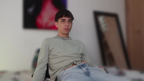 Snapshot of noah_loveboy chatting on 12.18.24 Noah online show from 12.18.24