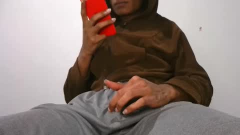 Noah Millers online show from 10.05.25