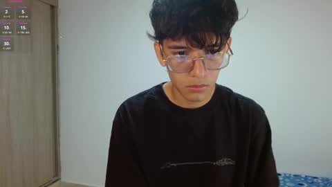 Snapshot of noah_millerx_ chatting on 05.27.26 noah online show from 05.27.26