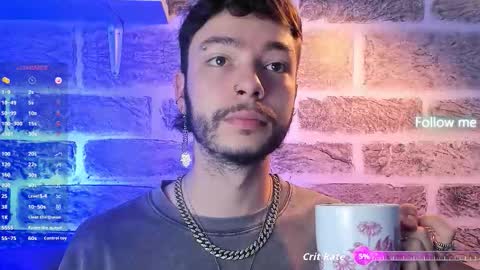Snapshot of noah_ricci_ chatting on 10.17.25 online show from 10.17.25