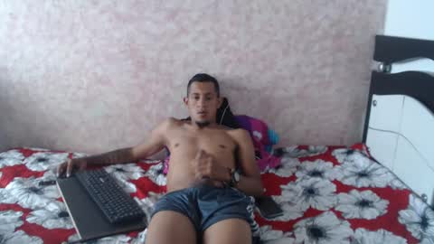 Snapshot of noah_roberts_ chatting on 01.14.25 Noah online show from 01.14.25