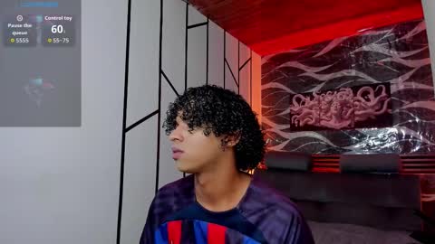 Snapshot of noah_smith04 chatting on 03.06.26 noah_smith04 online show from 03.06.26