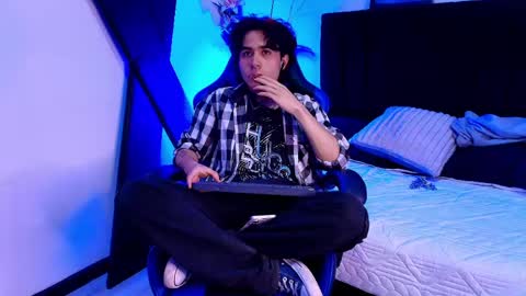 noah_starks online show from 05.03.26