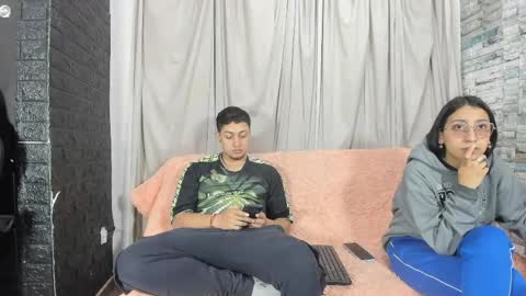 Noahandbunny online show from 05.04.26
