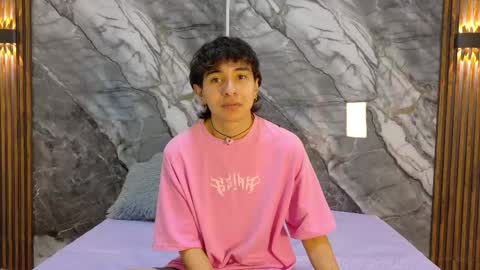 Snapshot of noahwalker__ chatting on 05.19.26 online show from 05.19.26