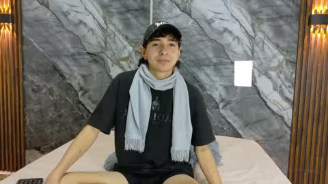 Snapshot of noahwalker__ chatting on 05.20.26 online show from 05.20.26