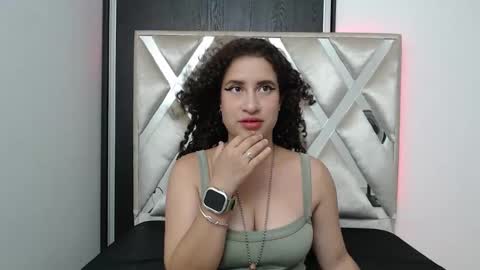 Snapshot of noamalak_be chatting on 11.12.25 Noamalak bes online show from 11.12.25