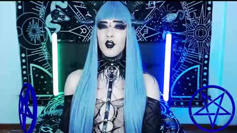 caroline online show from 02.04.25