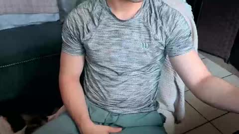 Snapshot of nobudget06 chatting on 10.19.25 nobudget06 online show from 10.19.25