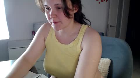 Snapshot of nodarell chatting on 07.16.26 nodarell online show from 07.16.26