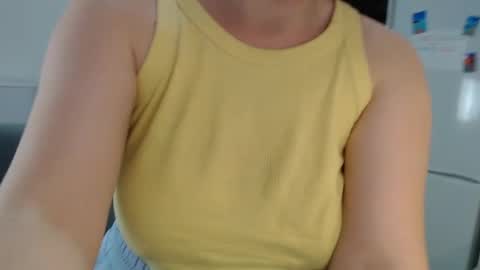 Snapshot of nodarell chatting on 07.24.26 nodarell online show from 07.24.26