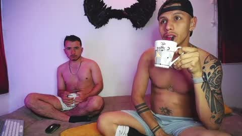 noha_and_iam1 online show from 04.20.26