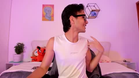 Snapshot of noha_natan chatting on 10.13.25 noha_natan online show from 10.13.25