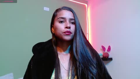 Snapshot of noha_thomson chatting on 01.27.25 Noha Thomson online show from 01.27.25