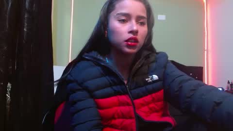 Snapshot of noha_thomson chatting on 10.16.25 Noha Thomson online show from 10.16.25