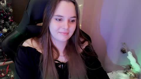 noir_ember_ online show from 01.09.26