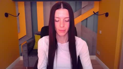 NoirDiva online show from 05.03.26