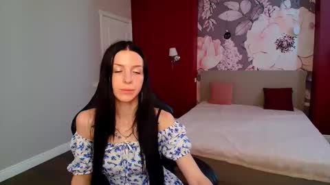 NoirDiva online show from 06.10.26