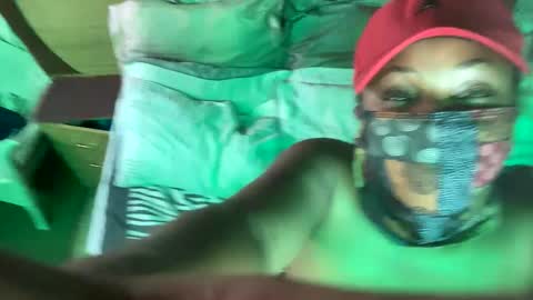 Snapshot of nolleen56 chatting on 11.14.25 nolleen56 online show from 11.14.25