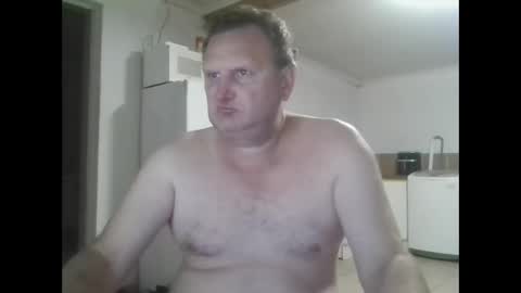 Snapshot of nollie244 chatting on 10.17.25 Nollie online show from 10.17.25