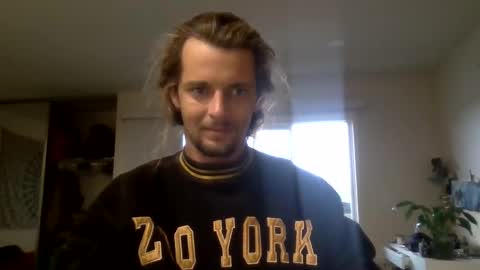 Snapshot of nomadicouple chatting on 11.06.25 nomadicouple online show from 11.06.25