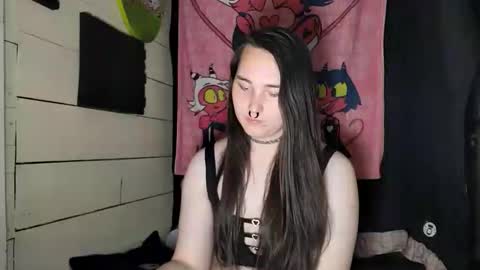 nonbinarybeauty20 online show from 06.10.26